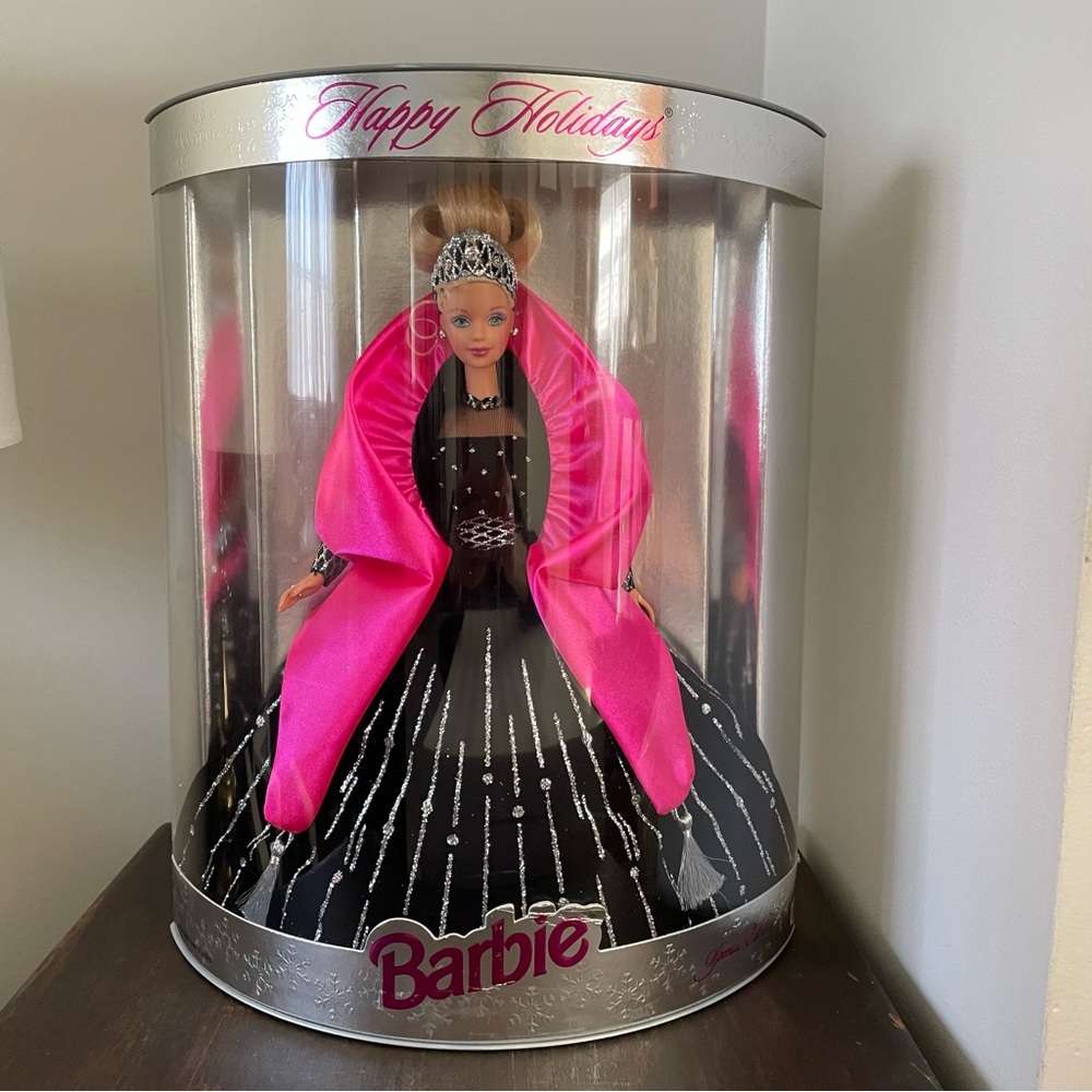 Barbie Happy Holidays Doll 1998 Edition